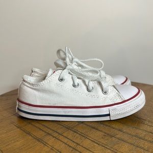 Toddler Chuck Taylor All Star Classic Sneakers Size 9